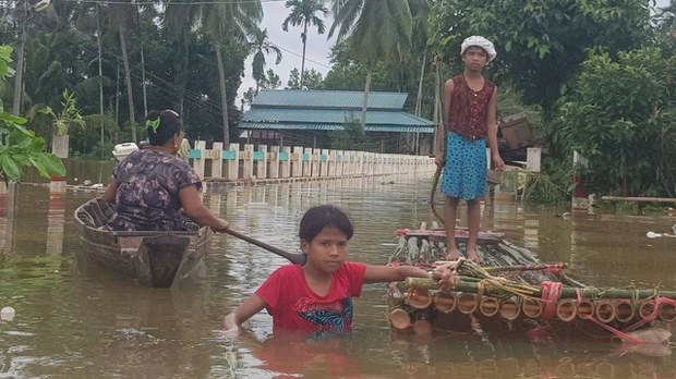 တနင်္သာရီမြို့နယ်က ရေဘေးဒုက္ခသည်တွေ ဗုံးကြဲတိုက်ခိုက်ခံရ တနင်္သာရီမြို့နယ်က ရေဘေးဒုက္ခသည်တွေ ဗုံးကြဲတိုက်ခိုက်ခံရ