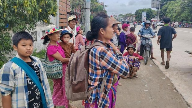 တောင်ငူမြို့က စစ်ဘေးဒုက္ခသည် လေးထောင်ခန့် အကူအညီလိုနေ တောင်ငူမြို့က စစ်ဘေးဒုက္ခသည် လေးထောင်ခန့် အကူအညီလိုနေ