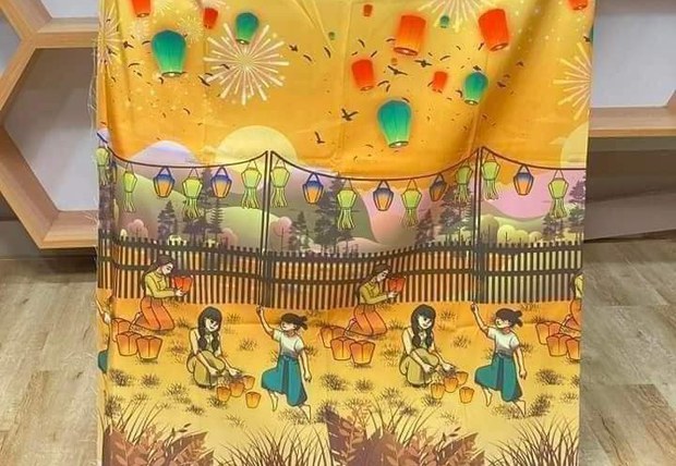 မီးပုံးဒီဇိုင်းပါတဲ့ အထည်ရောင်းရင် ဖမ်းဆီးမယ်လို့ ဖိအားပေးခံနေရ