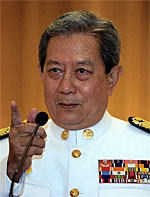 surayud_150px.jpg surayud_150px.jpg