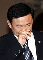 thaksin_150px.jpg thaksin_150px.jpg