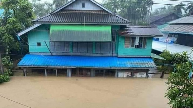 သံတွဲမြို့မှာ ရေကြီးရေလျှံလို့ အိမ်ထောင်စု ၂၀၀ ကျော် ပြောင်းရွှေ့နေရ သံတွဲမြို့မှာ ရေကြီးရေလျှံလို့ အိမ်ထောင်စု ၂၀၀ ကျော် ပြောင်းရွှေ့နေရ