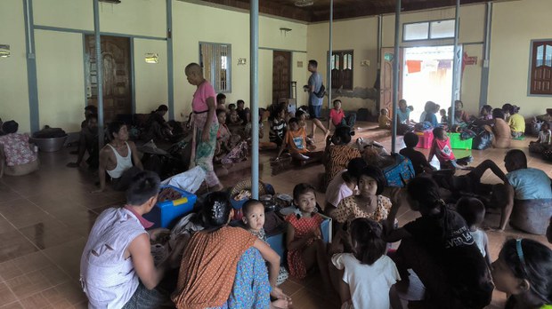 သံတွဲက စစ်ဘေးဒုက္ခသည် သုံးထောင်ကျော် ဆေးဝါးပြတ်လပ်နေ သံတွဲက စစ်ဘေးဒုက္ခသည် သုံးထောင်ကျော် ဆေးဝါးပြတ်လပ်နေ
