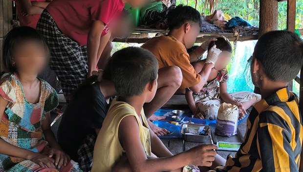 ဆယ်ရက်ကြာ သရက်ချောင်းတိုက်ပွဲအတွင်း ဒေသခံ ခုနစ်ဦး သေဆုံး ဆယ်ရက်ကြာ သရက်ချောင်းတိုက်ပွဲအတွင်း ဒေသခံ ခုနစ်ဦး သေဆုံး