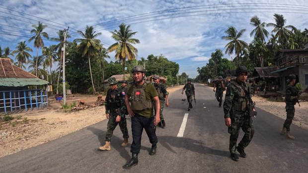 သရက်ချောင်း ပဲဒက်စစ်တပ်စခန်းကို မဟာမိတ်အဖွဲ့တွေ သိမ်းယူ သရက်ချောင်း ပဲဒက်စစ်တပ်စခန်းကို မဟာမိတ်အဖွဲ့တွေ သိမ်းယူ