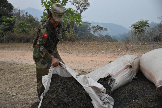 TNLA ရဲ့တားမြစ်မိန့်ကြောင့် လက်ဖက်လုပ်ငန်းရှင်တွေအခက်တွေ့ TNLA ရဲ့တားမြစ်မိန့်ကြောင့် လက်ဖက်လုပ်ငန်းရှင်တွေအခက်တွေ့
