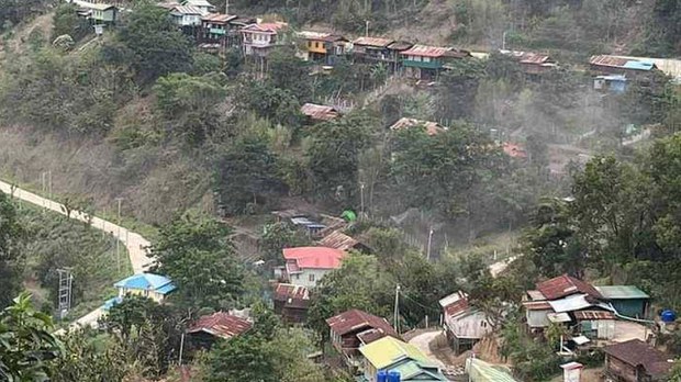 တွန်းဇံမှာ နိုင်ငံရေးအကျဉ်းသားသုံးဦးကို ချင်းပူးပေါင်းတပ်တွေ ကယ်ထုတ်