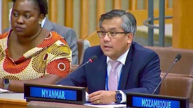 စစ်ကောင်စီ ရွေးကောက်ပွဲ ထောက်ခံပံ့ပိုးတာမလုပ်ဖို့ သံအမတ်ကြီး ဦးကျော်မိုးထွန်းပြော စစ်ကောင်စီ ရွေးကောက်ပွဲ ထောက်ခံပံ့ပိုးတာမလုပ်ဖို့ သံအမတ်ကြီး ဦးကျော်မိုးထွန်းပြော