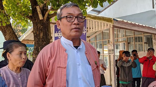 ရခိုင်ဝန်ကြီးချုပ် ဦးညီပု မျက်စိဆေးကုသခွင့် အခုထိမရ