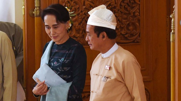 ဦးဝင်းမြင့်နှင့်ဒေါ်အောင်ဆန်းစုကြည်တို့ အမှုနှစ်ခု တရားလွှတ်တော်ချုပ်မှာ ကြားနာ ဦးဝင်းမြင့်နှင့်ဒေါ်အောင်ဆန်းစုကြည်တို့ အမှုနှစ်ခု တရားလွှတ်တော်ချုပ်မှာ ကြားနာ