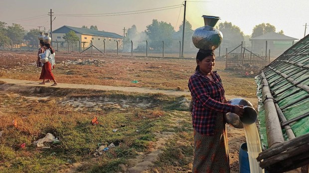 ပုဏ္ဏားကျွန်း ဒုက္ခသည်စခန်း ရေပြတ်လပ်