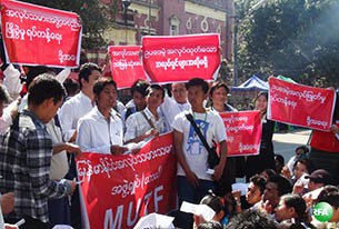 worker-protest-305.jpg