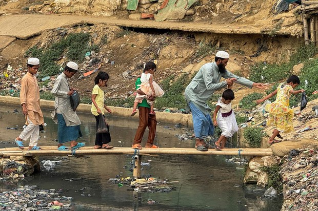 ကမ္ဘာ့ဘဏ်က ရိုဟင်ဂျာတွေကို ဒေါ်လာသန်း ၇ဝဝ ကူညီမည် ကမ္ဘာ့ဘဏ်က ရိုဟင်ဂျာတွေကို ဒေါ်လာသန်း ၇ဝဝ ကူညီမည်