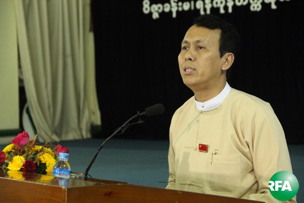 phyominthein-meet-ygn-students-620.jpg phyominthein-meet-ygn-students-620.jpg