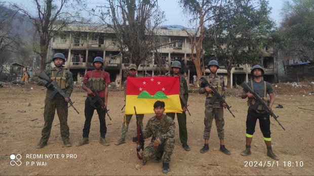 စစ်ရေးအရှိန်မြှင့်မှာကြောင့် ပြည်သူတွေ စစ်ဘေးအန္တရာယ် ကြိုတင်ပြင်ဆင်ဖို့ YDF သတိပေး စစ်ရေးအရှိန်မြှင့်မှာကြောင့် ပြည်သူတွေ စစ်ဘေးအန္တရာယ် ကြိုတင်ပြင်ဆင်ဖို့ YDF သတိပေး