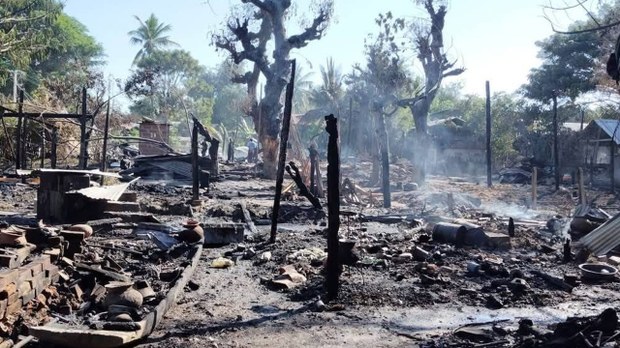 စစ်ကောင်စီတပ် စီးနင်းဝင်ရောက်လို့ ရေစကြိုဒေသခံ နှစ်ထောင်ခန့် ထွက်ပြေးနေရ စစ်ကောင်စီတပ် စီးနင်းဝင်ရောက်လို့ ရေစကြိုဒေသခံ နှစ်ထောင်ခန့် ထွက်ပြေးနေရ