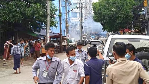 မီတာခပေးဖို့ ဖိအားပေးပြီးနောက် သုံးရက်အတွင်း ရန်ကုန်လျှပ်စစ်ရုံး ရှစ်ခု ဗုံးကွဲ
