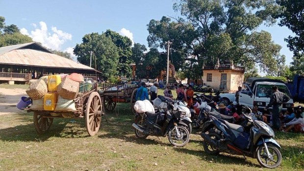 ရေဦးမှာ စစ်ကြောင်းဝင်လာလို့ လူငါးထောင်ခန့် တိမ်းရှောင် ရေဦးမှာ စစ်ကြောင်းဝင်လာလို့ လူငါးထောင်ခန့် တိမ်းရှောင်
