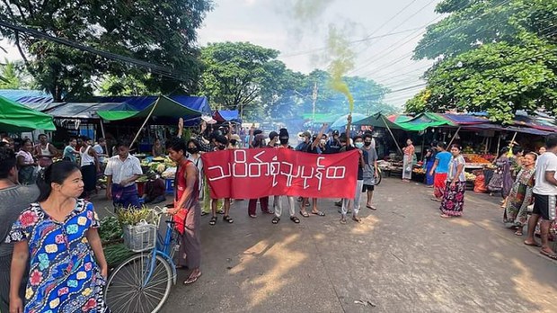 ရန်ကုန်မြို့ပြသပိတ် အဖွဲ့ဝင် လူငယ် ငါးဦးထက် မနည်း အဖမ်းခံရ ရန်ကုန်မြို့ပြသပိတ် အဖွဲ့ဝင် လူငယ် ငါးဦးထက် မနည်း အဖမ်းခံရ