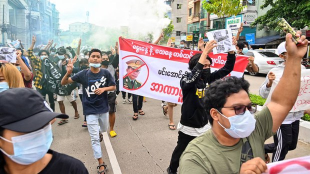 ရန်ကုန်က လူငယ် ၁၈ ဦးကို စစ်ကောင်စီတပ် ဖမ်းဆီး ရန်ကုန်က လူငယ် ၁၈ ဦးကို စစ်ကောင်စီတပ် ဖမ်းဆီး