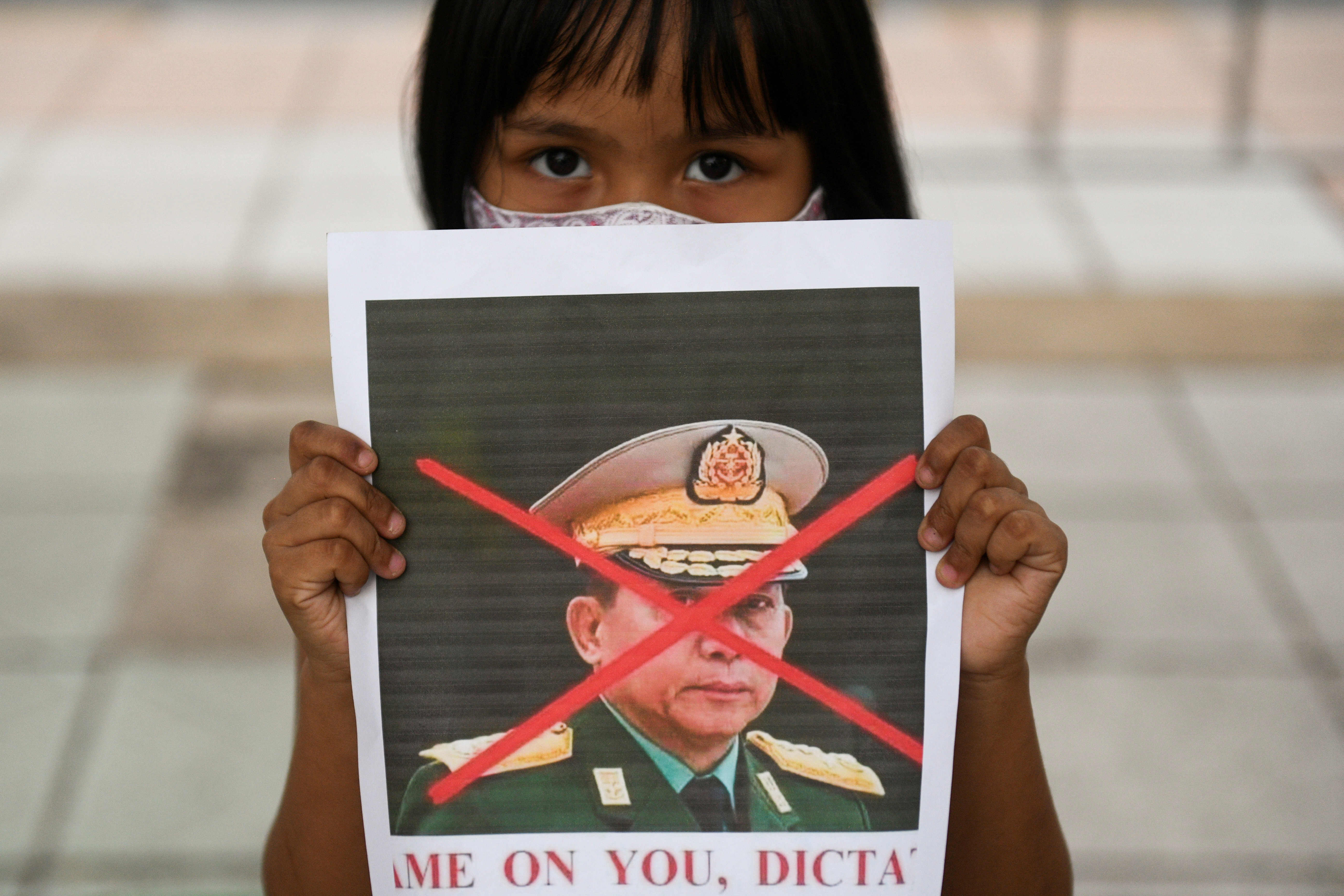 2021-02-07T105517Z_510563238_RC21NL9V0P6D_RTRMADP_3_MYANMAR-POLITICS-THAILAND.JPG 2021-02-07T105517Z_510563238_RC21NL9V0P6D_RTRMADP_3_MYANMAR-POLITICS-THAILAND.JPG
