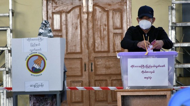 2020election-voting.jpg 2020election-voting.jpg