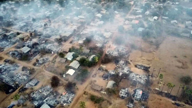 thapyayaye-village-burn.jpg thapyayaye-village-burn.jpg