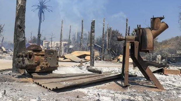 letpanhla-village-fireburn.jpg letpanhla-village-fireburn.jpg