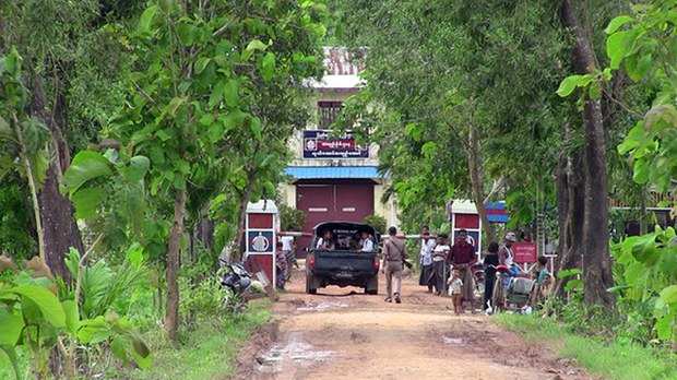 အေအေနဲ့ ဆက်စပ်ဖမ်းဆီးခံရသူတွေရဲ့ အပြီးသတ်အမိန့် တစ်နှစ်ကျော်ကြာ ဆိုင်းငံ့ခံနေရ