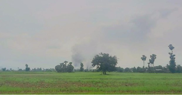 ကန့်ဘလူ ကျီစုရွာမှာ နေအိမ် ၅၀၀ ခန့် မီးရှို့ခံရပြီး ၁၀ ဦး သတ်ဖြတ်ခံရ ကန့်ဘလူ ကျီစုရွာမှာ နေအိမ် ၅၀၀ ခန့် မီးရှို့ခံရပြီး ၁၀ ဦး သတ်ဖြတ်ခံရ