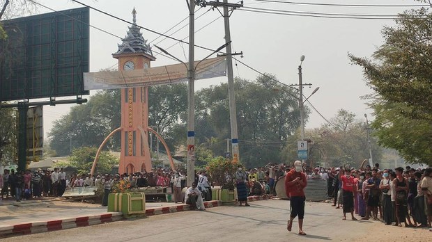 မြင်းခြံမြို့နယ် ရွာသစ်ရွာက အရပ်သား ခြောက်ဦး ဖမ်းဆီးသတ်ဖြတ်ခံရ မြင်းခြံမြို့နယ် ရွာသစ်ရွာက အရပ်သား ခြောက်ဦး ဖမ်းဆီးသတ်ဖြတ်ခံရ