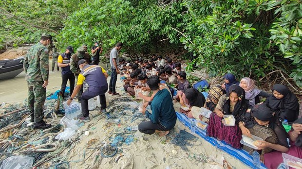 arrested-rohingya-thai.jpg