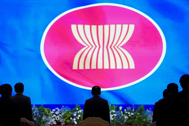 မြန်မာ့အရေးဖြေရှင်းဖို့ အာဆီယံဦးဆောင်မှုအားနည်းကြောင်း လူ့အခွင့်အရေးကျွမ်းကျင်သူတွေ ဝေဖန် မြန်မာ့အရေးဖြေရှင်းဖို့ အာဆီယံဦးဆောင်မှုအားနည်းကြောင်း လူ့အခွင့်အရေးကျွမ်းကျင်သူတွေ ဝေဖန်
