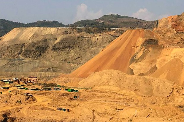 ဖားကန့်မြေပြိုမှု သေဆုံးသူမရှိကြောင်း တာဝန်ရှိသူတွေ ဖုံးကွယ်ထား