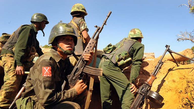 ကချင်လွတ်မြောက်ရေးတပ်မတော် (KIA) တပ်ဖွဲ့ဝင်အချို့အား တွေ့ရစဉ်။ (ဓာတ်ပုံ - ကချင်လွတ်မြောက်ရေးတပ်မတော် (KIA))