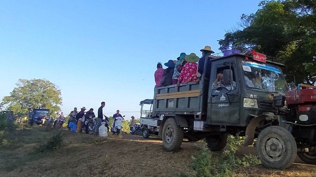 khinoo-refugee.jpg khinoo-refugee.jpg