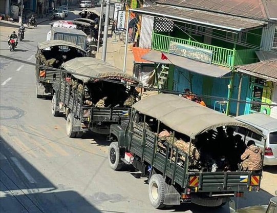 military-convoy.jpeg military-convoy.jpeg