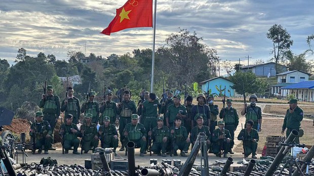 စစ်ကောင်စီနဲ့ မြောက်ပိုင်းသုံးဖွဲ့ ယာယီအပစ်ရပ်ဖို့ သဘောတူ စစ်ကောင်စီနဲ့ မြောက်ပိုင်းသုံးဖွဲ့ ယာယီအပစ်ရပ်ဖို့ သဘောတူ