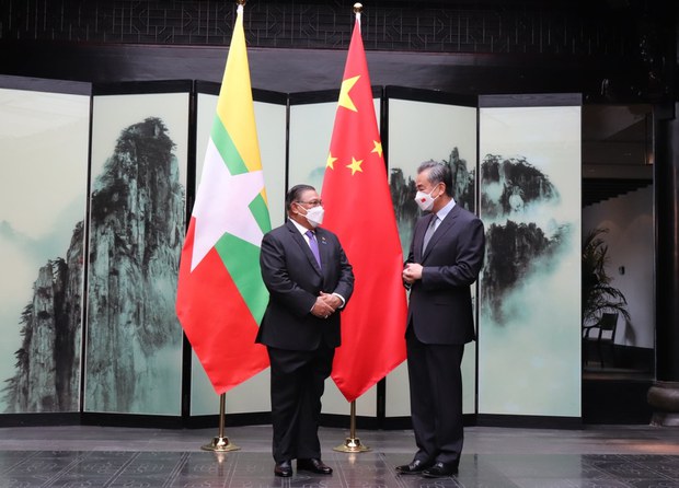 အရေးကြီးတဲ့အိမ်နီးချင်းအဖြစ် ဆက်လက်ထောက်ခံမယ်လို့ တရုတ်နိုင်ငံခြားရေးဝန်ကြီးပြော အရေးကြီးတဲ့အိမ်နီးချင်းအဖြစ် ဆက်လက်ထောက်ခံမယ်လို့ တရုတ်နိုင်ငံခြားရေးဝန်ကြီးပြော