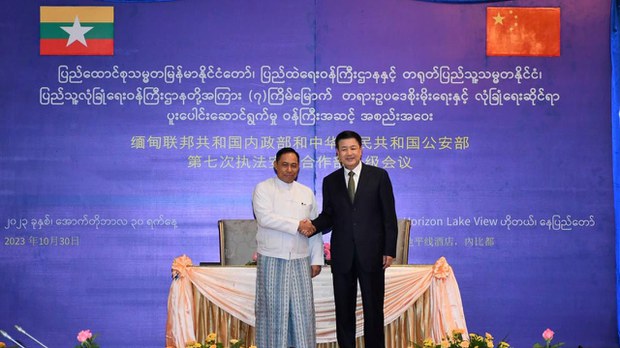 ရှမ်းပြည်နယ် တိုက်ပွဲပြင်းထန်ချိန် တရုတ်ဝန်ကြီး နေပြည်တော် ရောက်ရှိနေ ရှမ်းပြည်နယ် တိုက်ပွဲပြင်းထန်ချိန် တရုတ်ဝန်ကြီး နေပြည်တော် ရောက်ရှိနေ