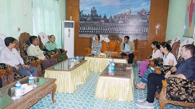 christine-burgener-maungdaw-622 christine-burgener-maungdaw-622
