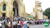 shwedagon-crowed-622.jpg