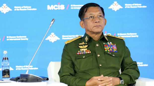 နိုင်ငံတကာ ဖိအားပေးမှုတွေကြားက စစ်ခေါင်းဆောင်တွေရဲ့ အကျပ်အတည်း နိုင်ငံတကာ ဖိအားပေးမှုတွေကြားက စစ်ခေါင်းဆောင်တွေရဲ့ အကျပ်အတည်း
