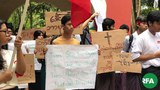 students-protest-for-tree-622