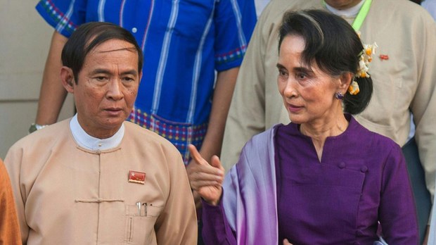 ဒေါ်အောင်ဆန်းစုကြည်နဲ့တွေ့ဆုံခွင့် ရှေ့နေအဖွဲ့တင်ပြချက် စစ်ကောင်စီ အကြောင်းမပြန် ဒေါ်အောင်ဆန်းစုကြည်နဲ့တွေ့ဆုံခွင့် ရှေ့နေအဖွဲ့တင်ပြချက် စစ်ကောင်စီ အကြောင်းမပြန်