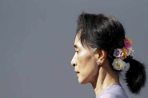 ဒေါ်အောင်ဆန်းစုကြည်ကို နိုင်ငံရေးက အပြီးဖယ်ထုတ်ဖို့ စစ်ကောင်စီ ကြိုးပမ်းနေကြောင်း သုံးသပ် ဒေါ်အောင်ဆန်းစုကြည်ကို နိုင်ငံရေးက အပြီးဖယ်ထုတ်ဖို့ စစ်ကောင်စီ ကြိုးပမ်းနေကြောင်း သုံးသပ်