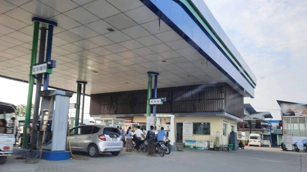 ပြည်တွင်းစက်သုံးဆီမလုံလောက်မှု ပြဿနာ ကြုံတွေ့နေရ