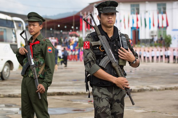 စစ်ခေါင်းဆောင်ရဲ့ ဒုတိယအကြိမ် ငြိမ်းချမ်းရေးကမ်းလှမ်းချက် အင်အားကြီးအဖွဲ့တွေ လက်မခံ စစ်ခေါင်းဆောင်ရဲ့ ဒုတိယအကြိမ် ငြိမ်းချမ်းရေးကမ်းလှမ်းချက် အင်အားကြီးအဖွဲ့တွေ လက်မခံ