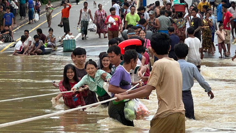 ပဲခူးမြို့တွင် ရေကြီးရေလျှံဖြစ်နေသည်ကို ၂၀၂၄ ခုနှစ်၊ ဇူလိုင်လ ၂၉ ရက်နေ့က တွေ့ရစဥ်။ (Photo: RFA)