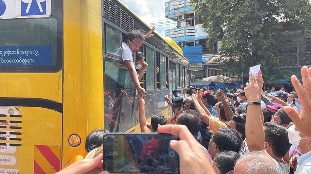insein-prisoners-free.jpeg
